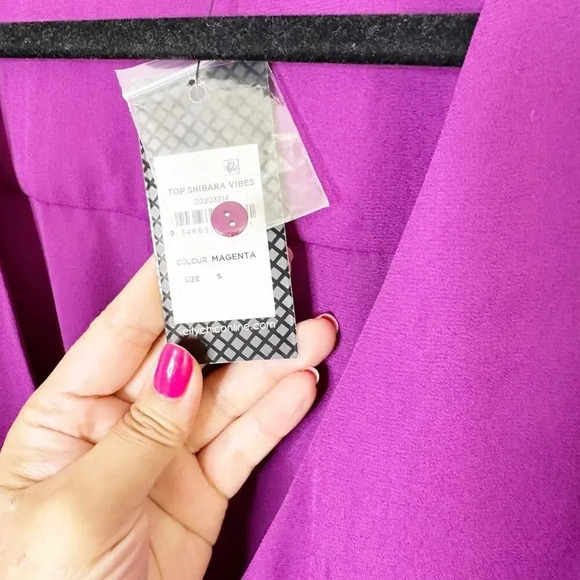 CITY CHIC Size Small/ US 16 Shibara‎ Vibes Magenta Purple Wrap Top - Picture 3 of 7